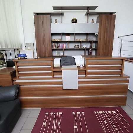Boutique Global Aparthotel Brasov Ngoại thất bức ảnh