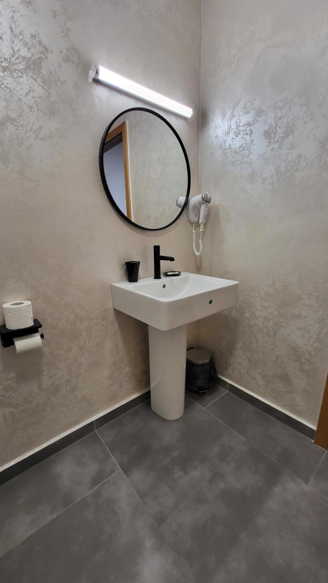 Boutique Global Aparthotel Brasov Ngoại thất bức ảnh